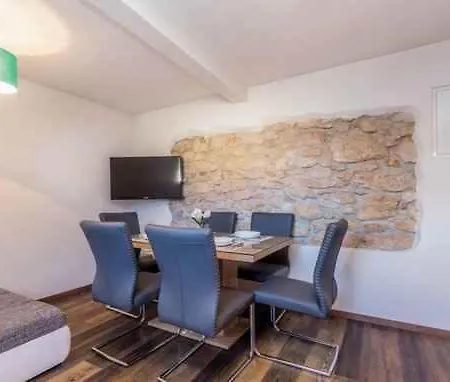 Villa In Svetividdobrinjski 5a - Insel Krk 42200 Gostinjac