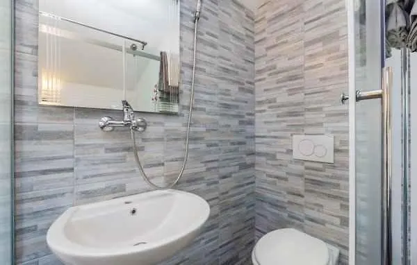 Vila In Svetividdobrinjski 5a - Insel Krk 42200 Gostinjac