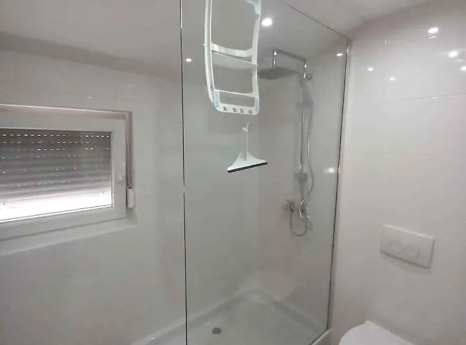 In Svetividdobrinjski 5a - Insel Krk 42200 Gostinjac
